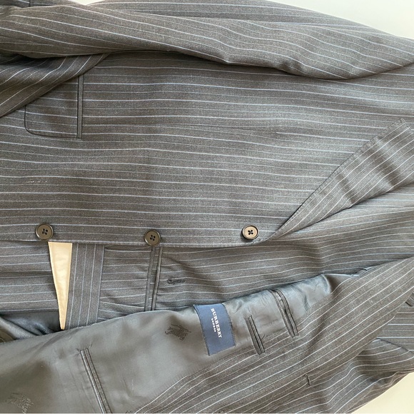 Beautiful Burberry pin striped suit - Picture 2 of 2